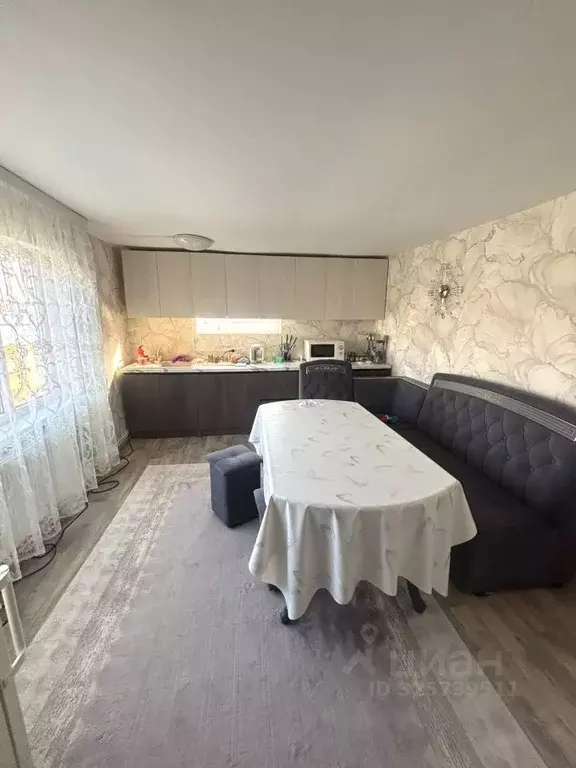 Дом в Краснодарский край, Новокубанский район, Советская ст-ца ... - Фото 1