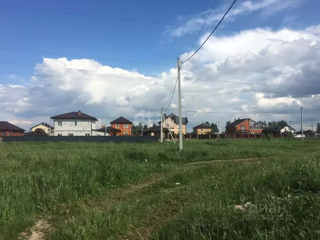 Участок в Марий Эл, Медведевский район, Пекшиксолинское с/пос, д. ... - Фото 1