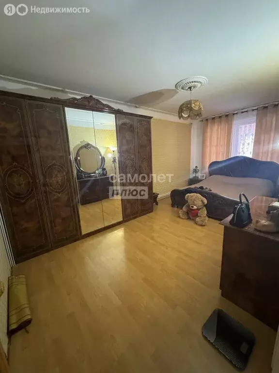 4-комнатная квартира: город Кизилюрт, улица Гамзата Цадаса, 98А (83 м) - Фото 1