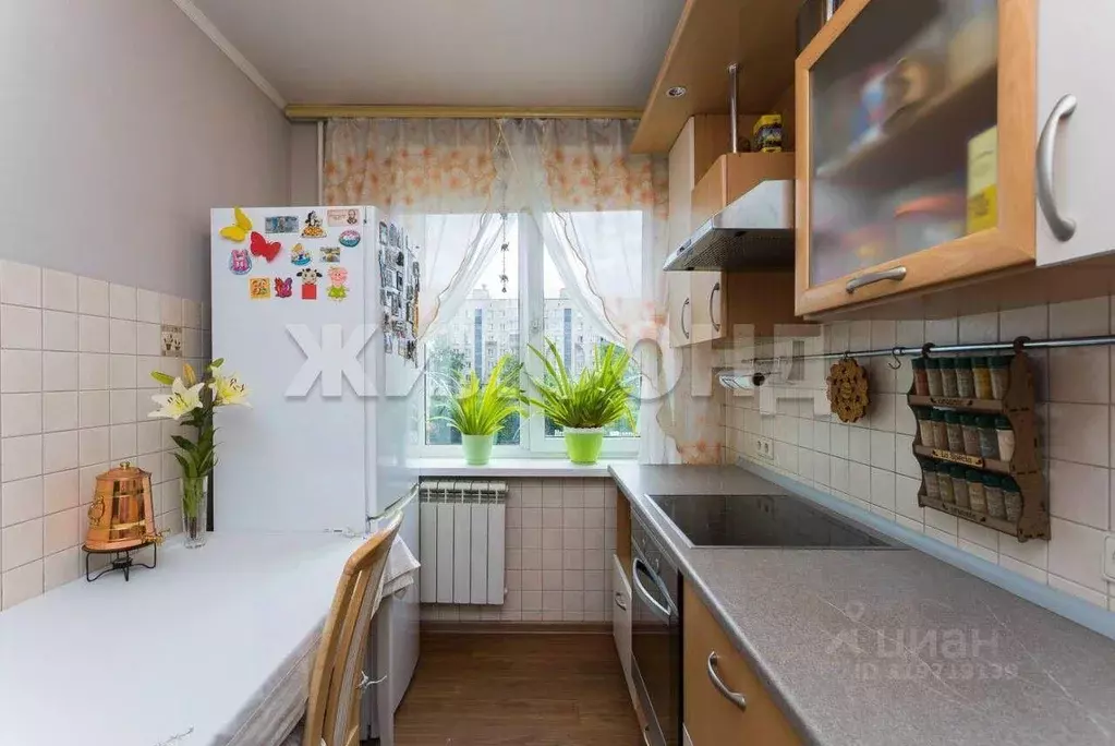 Квартира, 4 комнаты, 73.7 м - Фото 0