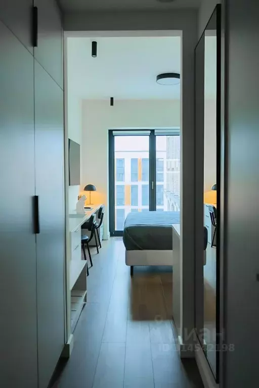 Студия Санкт-Петербург наб. Макарова, 58 (20.4 м) - Фото 1