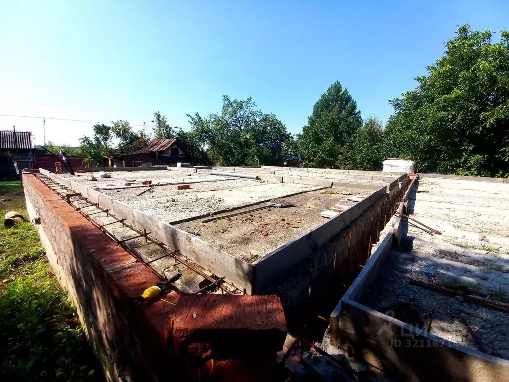 Участок в Саратовская область, Саратов Строитель-5 СНТ, ул. ... - Фото 2