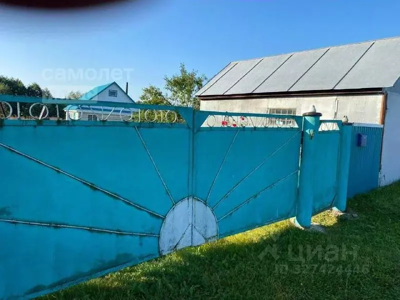 Дом в Башкортостан, Чишминский район, Сафаровский сельсовет, д. ... - Фото 2