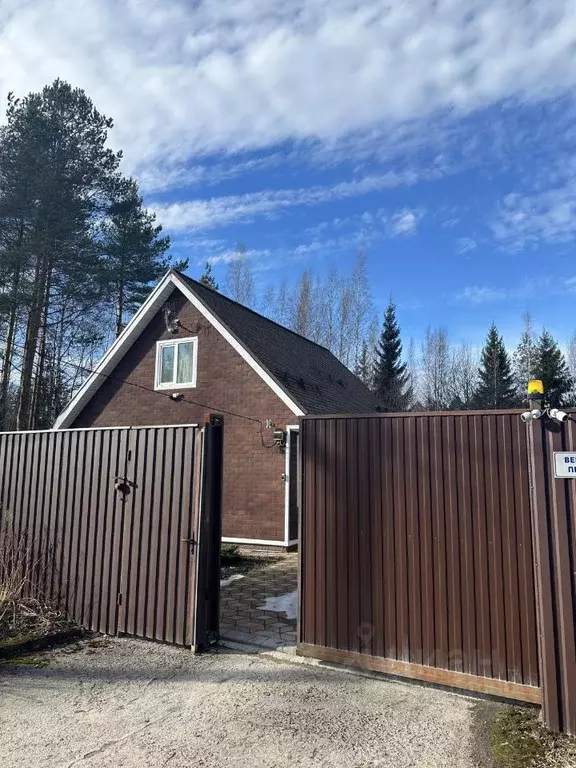 Дом в Ленинградская область, Выборгский район, Рощинское городское ... - Фото 2