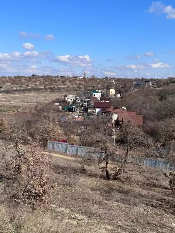 Участок в Севастополь Верхняя Учкуевка ТСН, ул. Самшитовая (11.0 сот.) - Фото 1