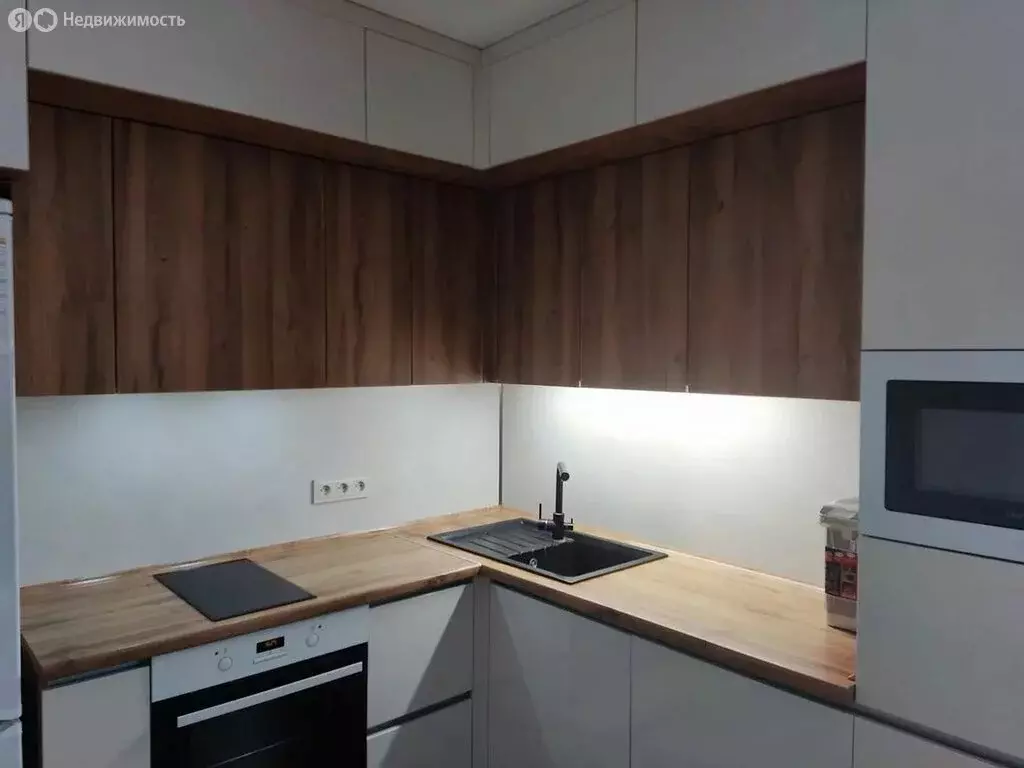 2-комнатная квартира: Тюмень, улица Пожарных и Спасателей, 5 (68.9 м) - Фото 2