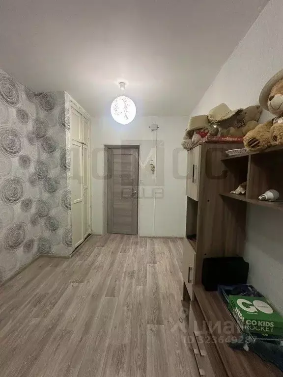 Комната Свердловская область, Екатеринбург ул. Парниковая, 4 (14.4 м) - Фото 1