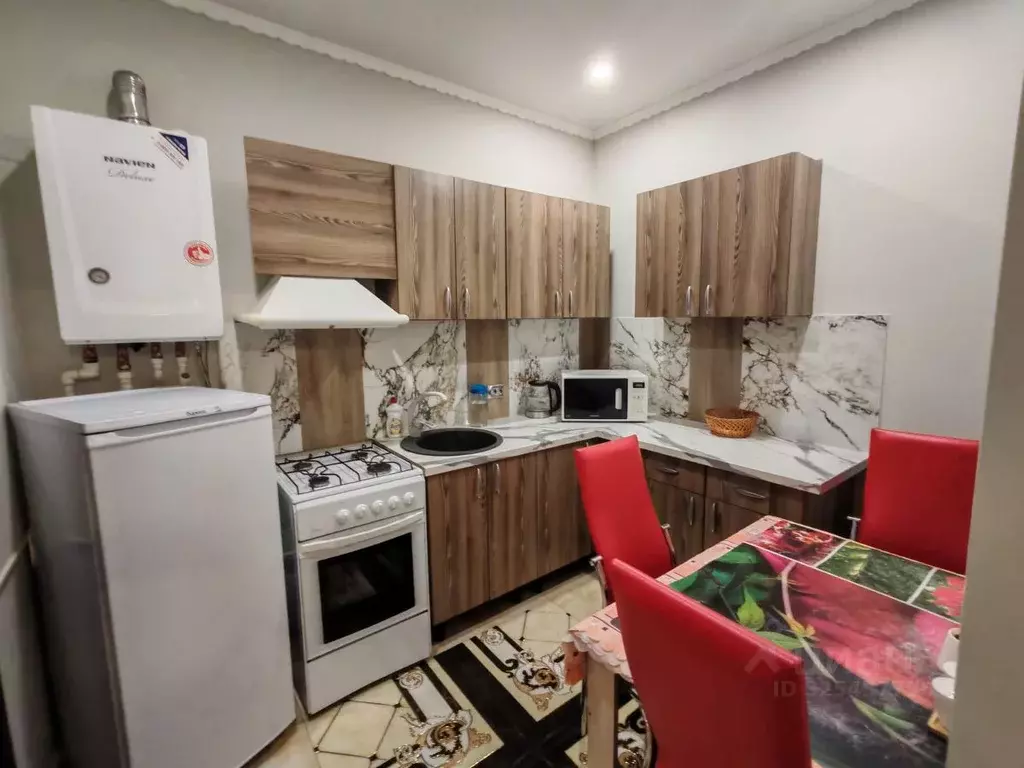 Дом в Адыгея, Тахтамукайский район, Яблоновский пгт Юбилейная ул., ... - Фото 1