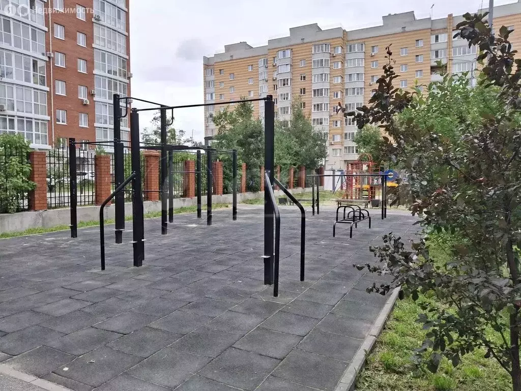 2-комнатная квартира: Тюмень, улица Достоевского, 9 (61 м) - Фото 0