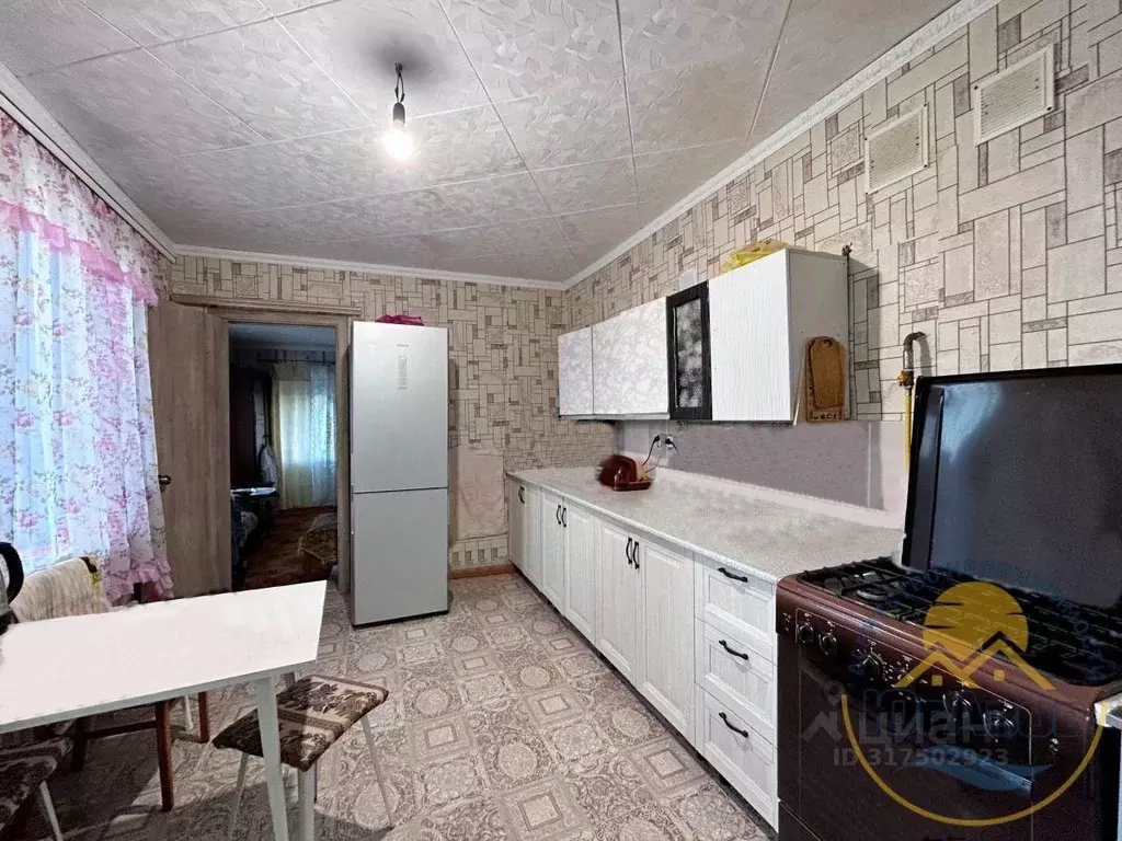 Дом в Краснодарский край, Темрюк Пролетарская ул., 124А (120 м) - Фото 1