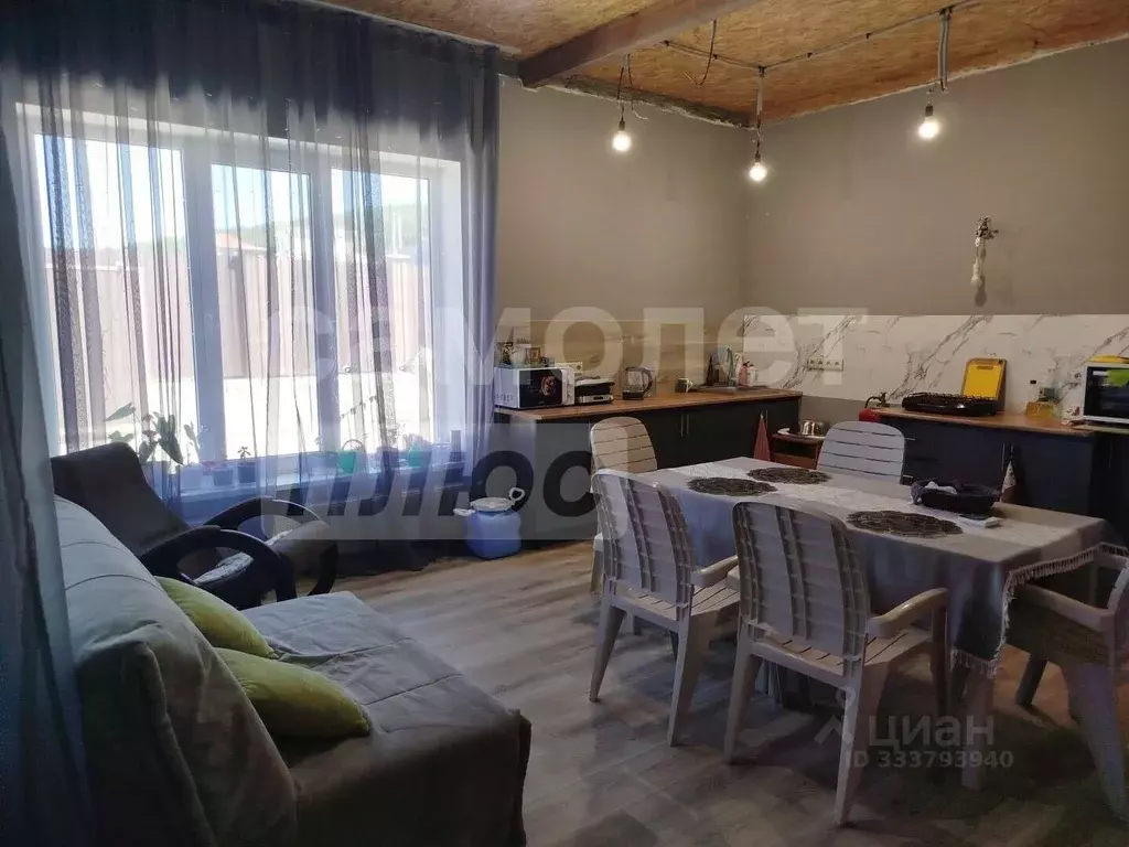 Дом в Севастополь ш. Качинское, 45 (180 м) - Фото 1