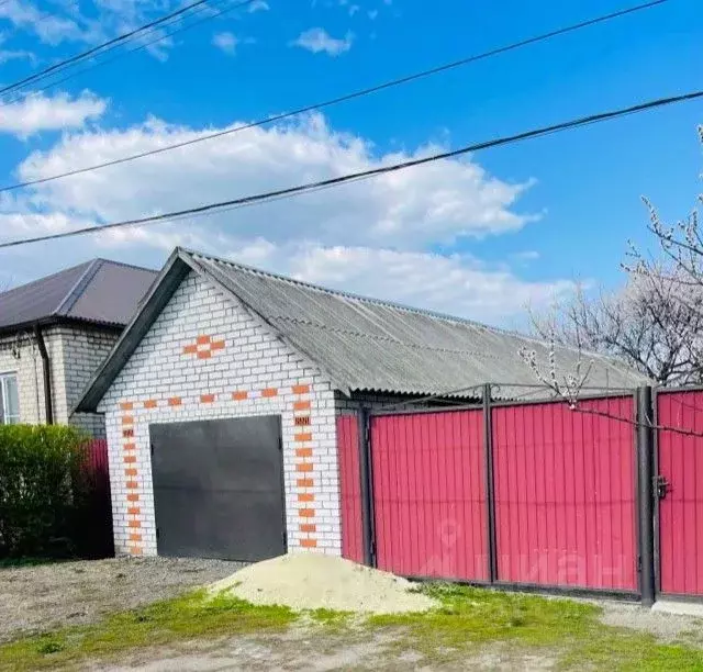 Дом в Белгородская область, Алексеевка Кольцевой пер. (82 м) - Фото 1