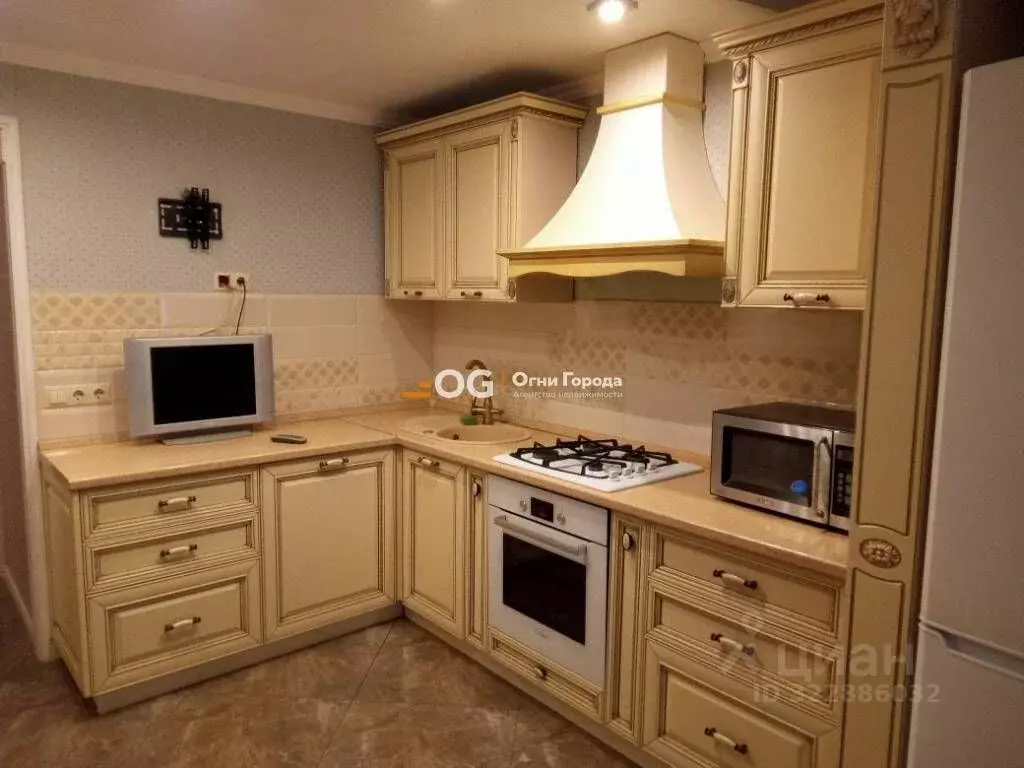 2-к кв. Брянская область, Брянск ул. Романа Брянского, 6 (78.0 м) - Фото 2