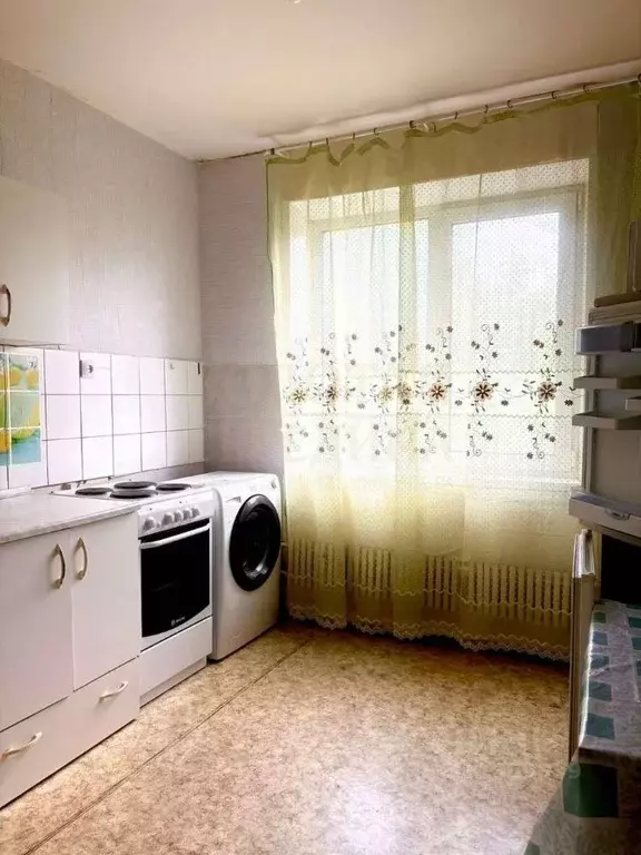 2-к кв. Белгородская область, Старый Оскол Восточный мкр, 14 (54.0 м) - Фото 0
