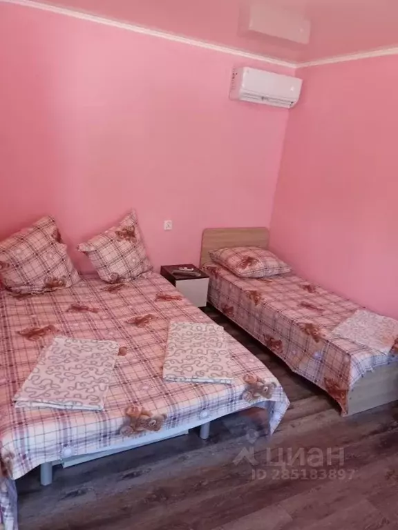 Дом в Краснодарский край, Геленджик Пограничная ул., 10 (80 м) - Фото 1