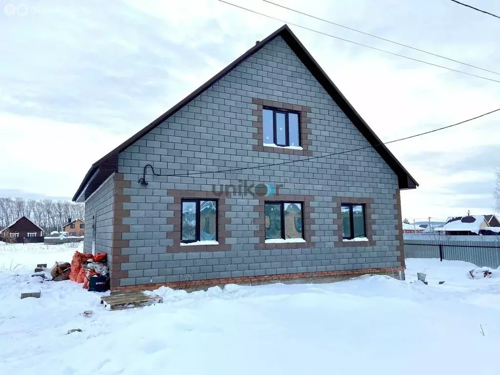 Дом в село Иглино, улица Землемеров (200 м) - Фото 2