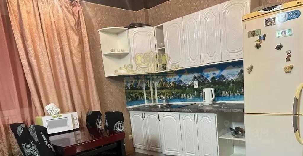 2-к кв. Приморский край, Артем ул. Дзержинского, 23 (45.0 м) - Фото 0