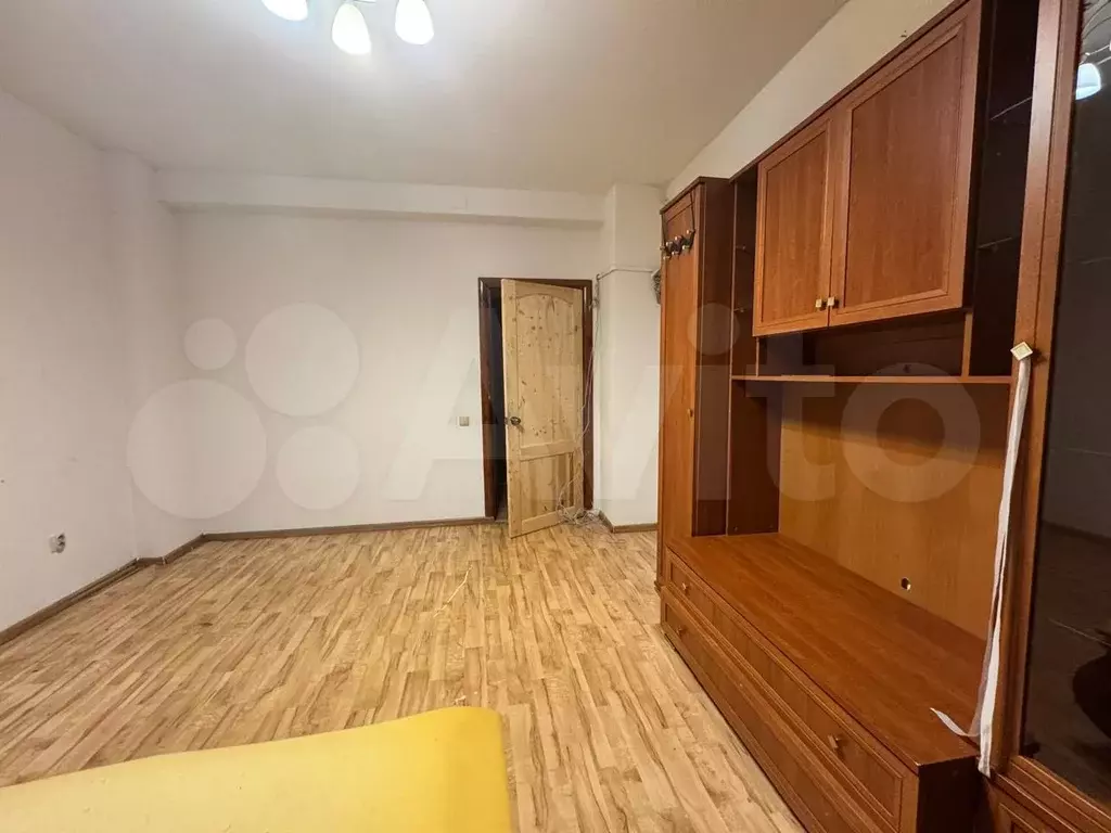 Комната 20 м в 3-к., 1/5 эт. - Фото 1