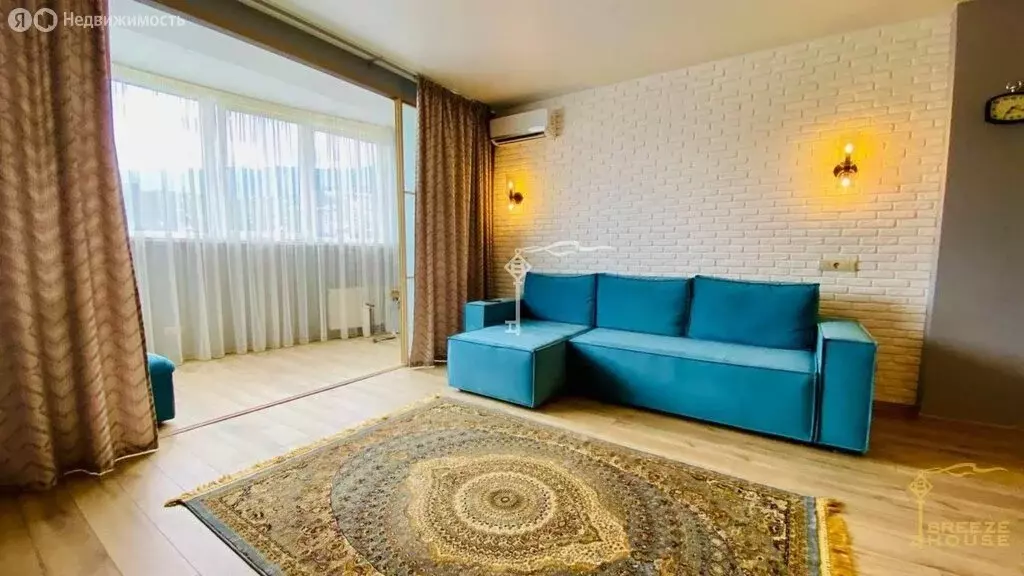 Квартира-студия: Ялта, улица Руданского, 21А (42 м) - Фото 2