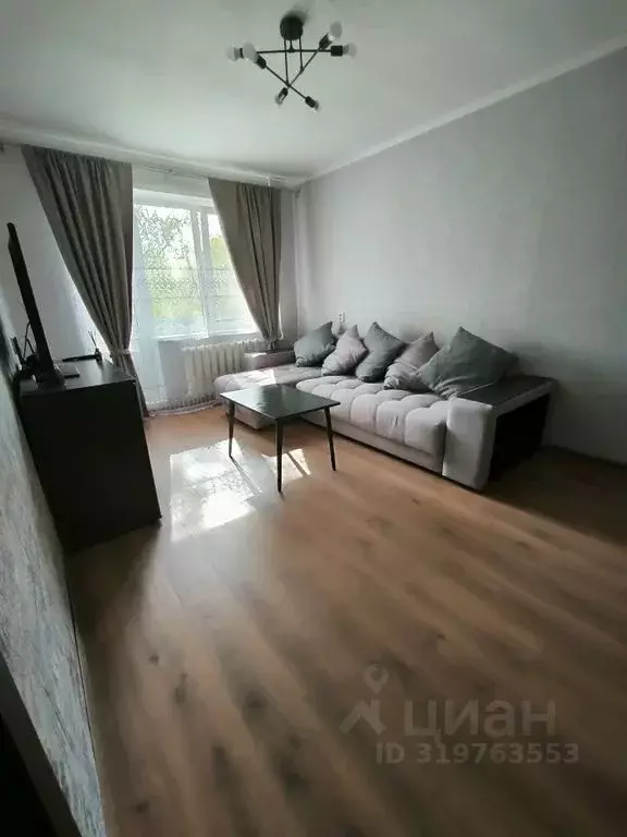 1-к кв. Тверская область, Торжок ул. Луначарского, 132 (37.0 м) - Фото 1