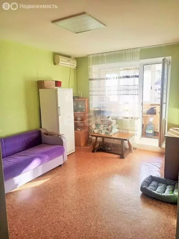 3-комнатная квартира: Волгоград, улица Маршала Воронова, 6 (69.7 м) - Фото 1
