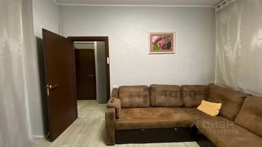 2-к кв. Челябинская область, Челябинск ул. Горького, 25 (51.0 м) - Фото 0