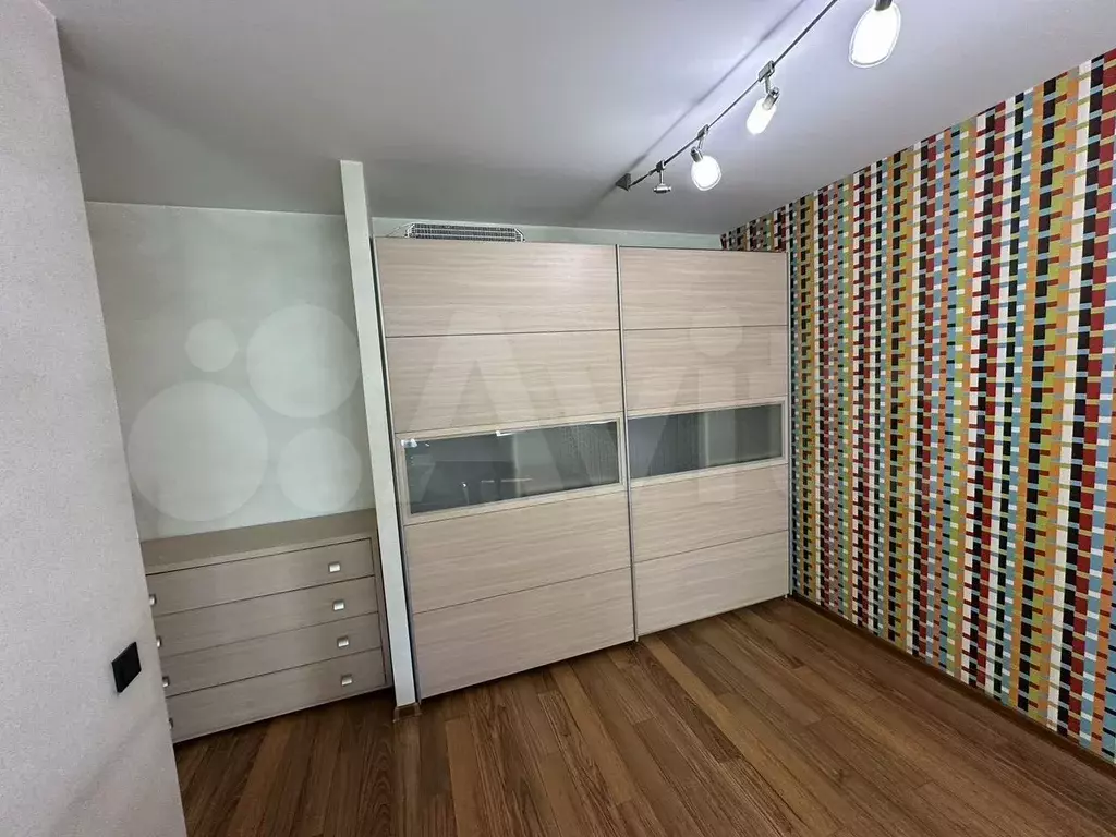 1-к. квартира, 40 м, 1/12 эт. - Фото 1