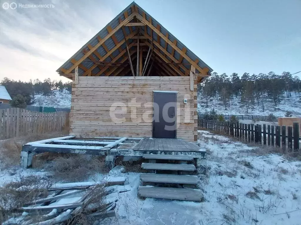 Дом в село Нижний Саянтуй, улица Калашникова (42.3 м) - Фото 1
