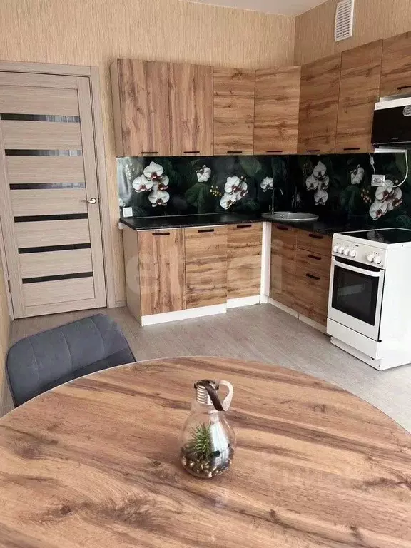 2-к кв. Алтайский край, Барнаул ул. 65 лет Победы, 25 (60.0 м) - Фото 1