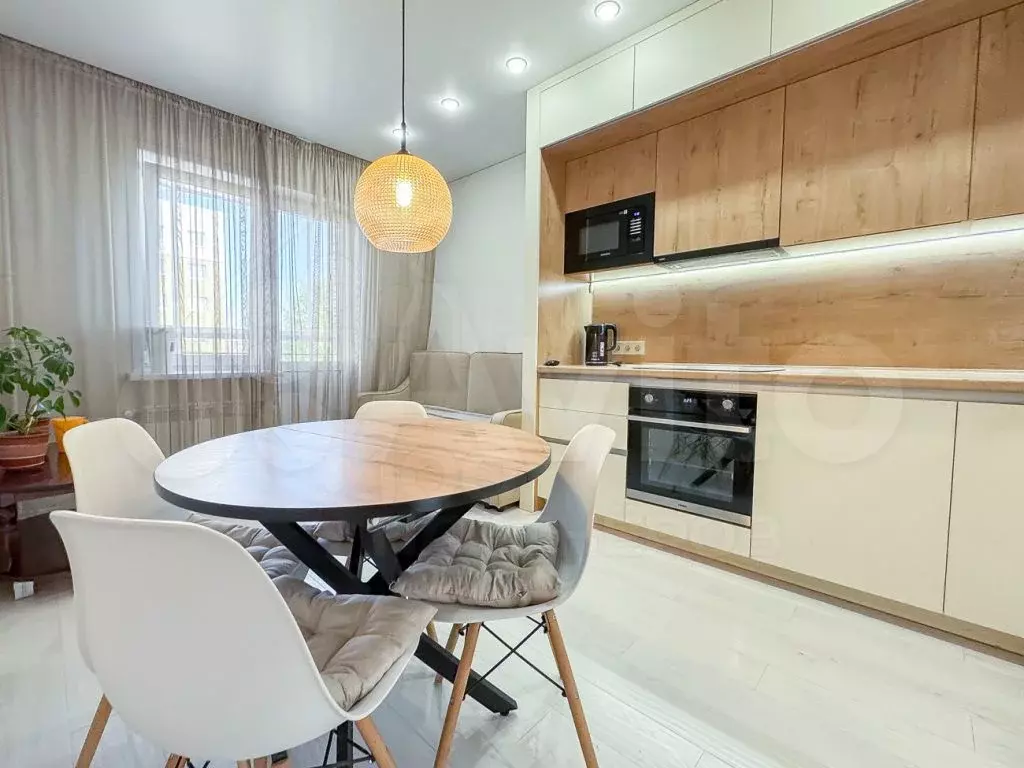 2-к. квартира, 70 м, 2/5 эт. - Фото 0