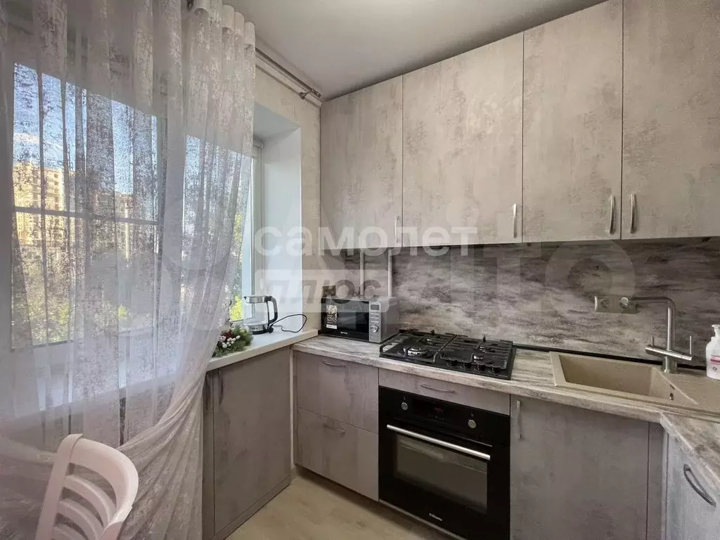 2-к. квартира, 58 м, 5/5 эт. - Фото 1