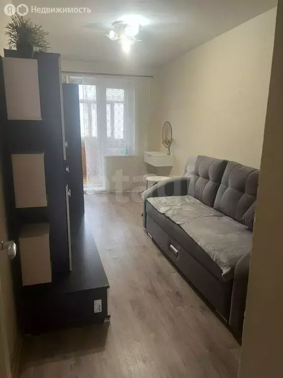 3-комнатная квартира: Пермь, улица Звонарёва, 1 (61 м) - Фото 0
