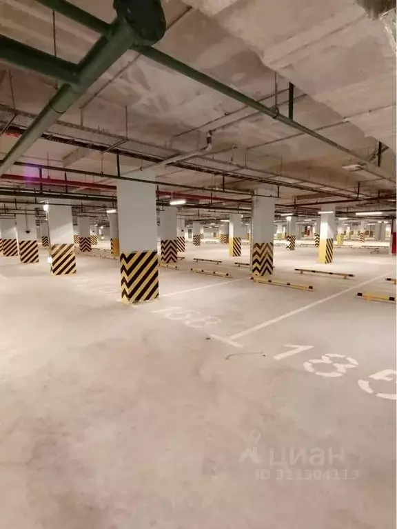 Гараж в Московская область, Ленинский городской округ, пос. Битца ... - Фото 1