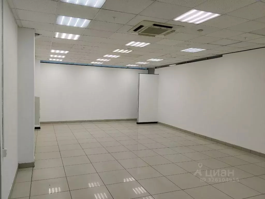 Торговая площадь в Пермский край, Пермь ул. Куйбышева, 37 (77 м) - Фото 1