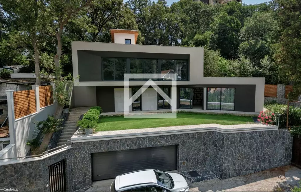 Дом в Крым, Ялта ул. Шеломеевская, 9А (300 м) - Фото 1