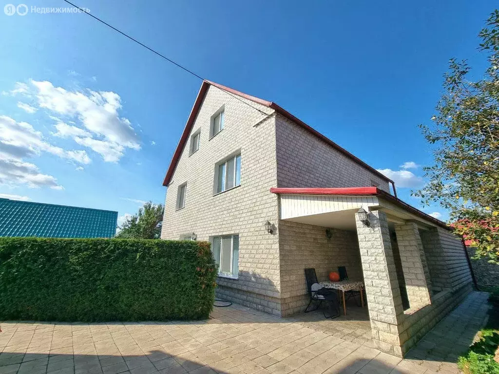 Дом в Октябрьский, улица Островского, 67 (198.7 м) - Фото 0