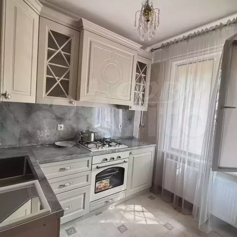 2-к. квартира, 65 м, 1/5 эт. - Фото 0