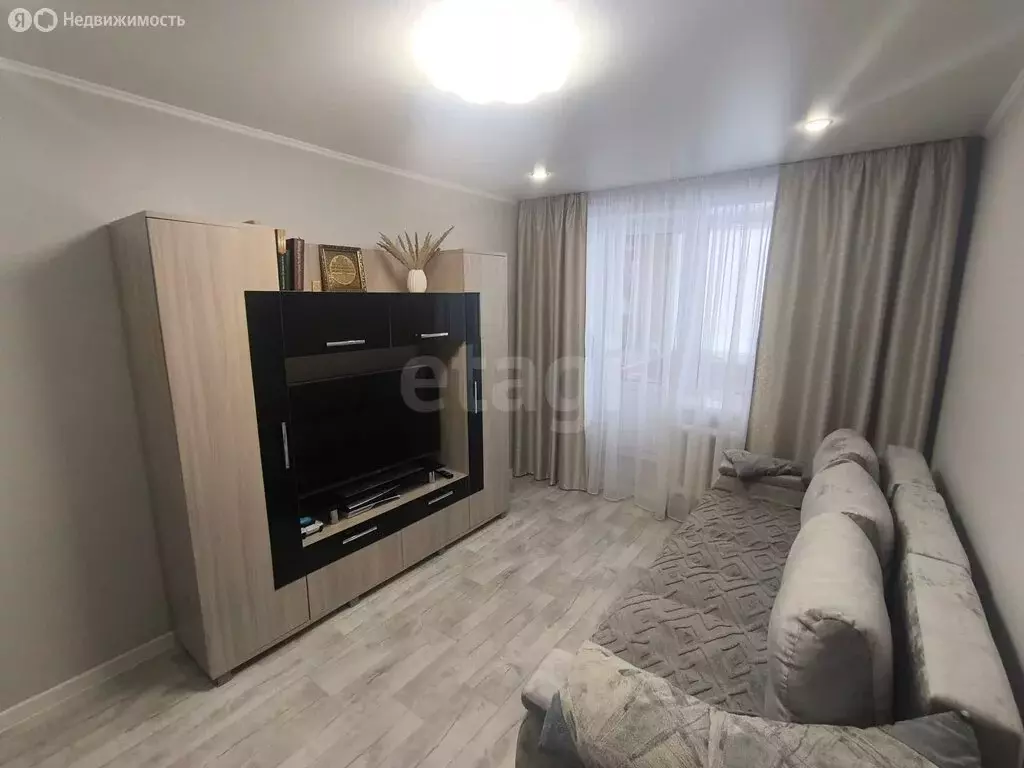 2-комнатная квартира: Альметьевск, улица Шевченко, 138 (89.9 м) - Фото 1