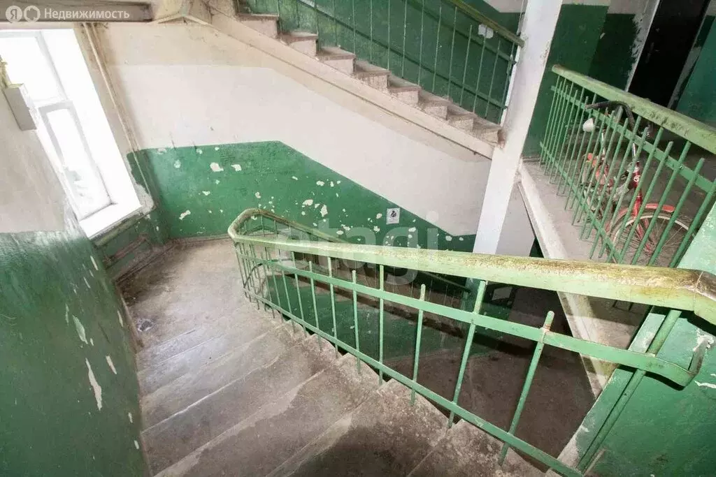 2-комнатная квартира: Нижний Тагил, улица Кольцова, 25 (50 м) - Фото 2