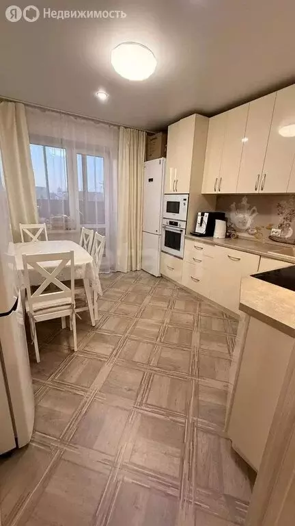 2-комнатная квартира: Воронеж, проспект Труда, 72 (73.6 м) - Фото 2