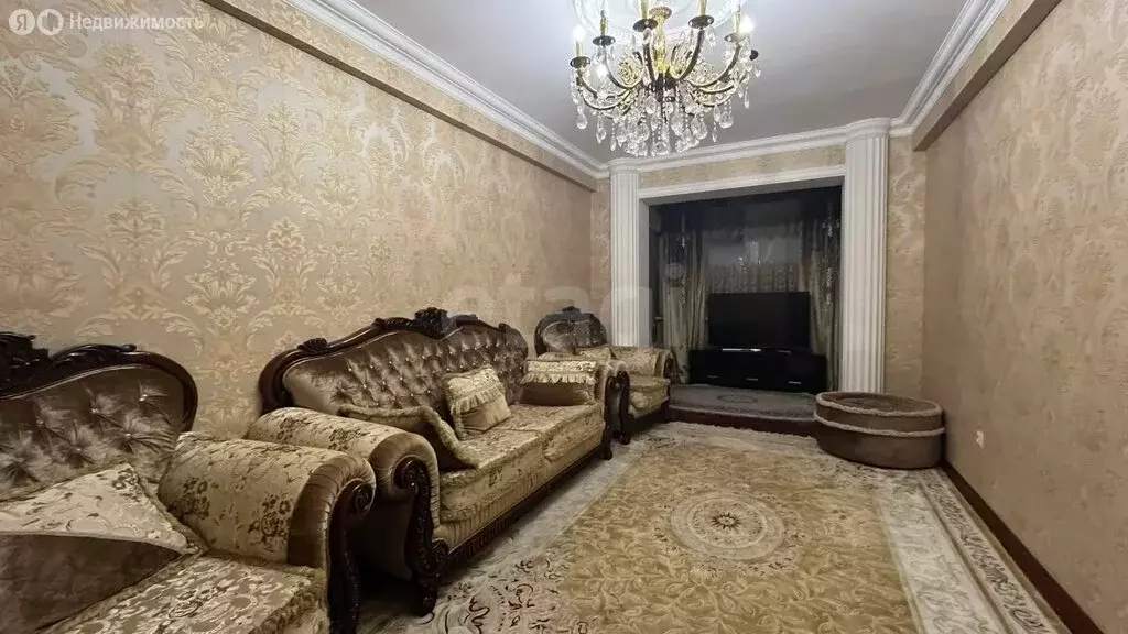 4-комнатная квартира: Махачкала, проспект Насрутдинова, 22А (110 м) - Фото 2