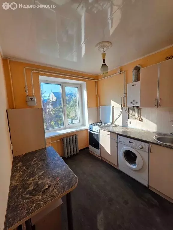 3-комнатная квартира: Евпатория, улица Мичурина, 18 (46.6 м) - Фото 1