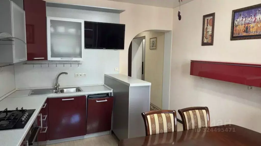 3-к кв. Башкортостан, Уфа Южный мкр, ул. Загира Исмагилова, 8 (99.0 м) - Фото 1