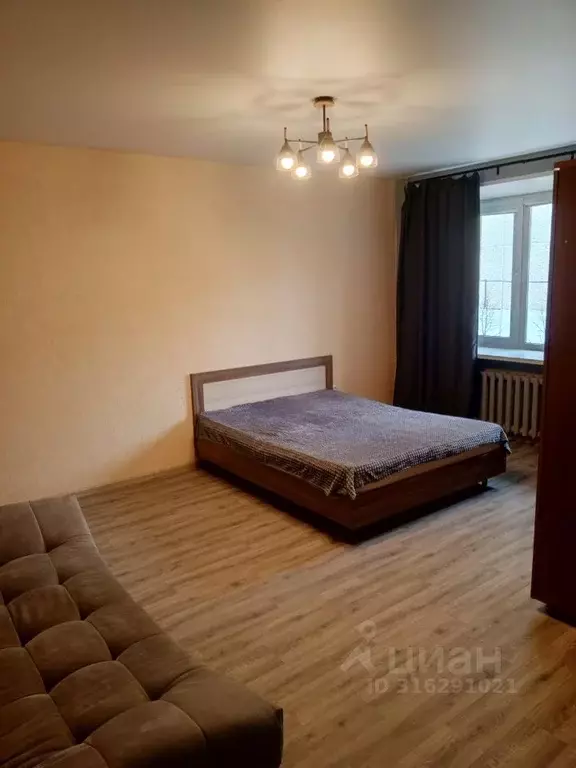 1-к кв. Челябинская область, Челябинск ул. Тарасова, 50 (34.0 м) - Фото 0