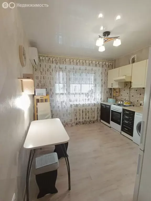 2-комнатная квартира: Ейск, Красная улица, 53 (61.5 м) - Фото 1