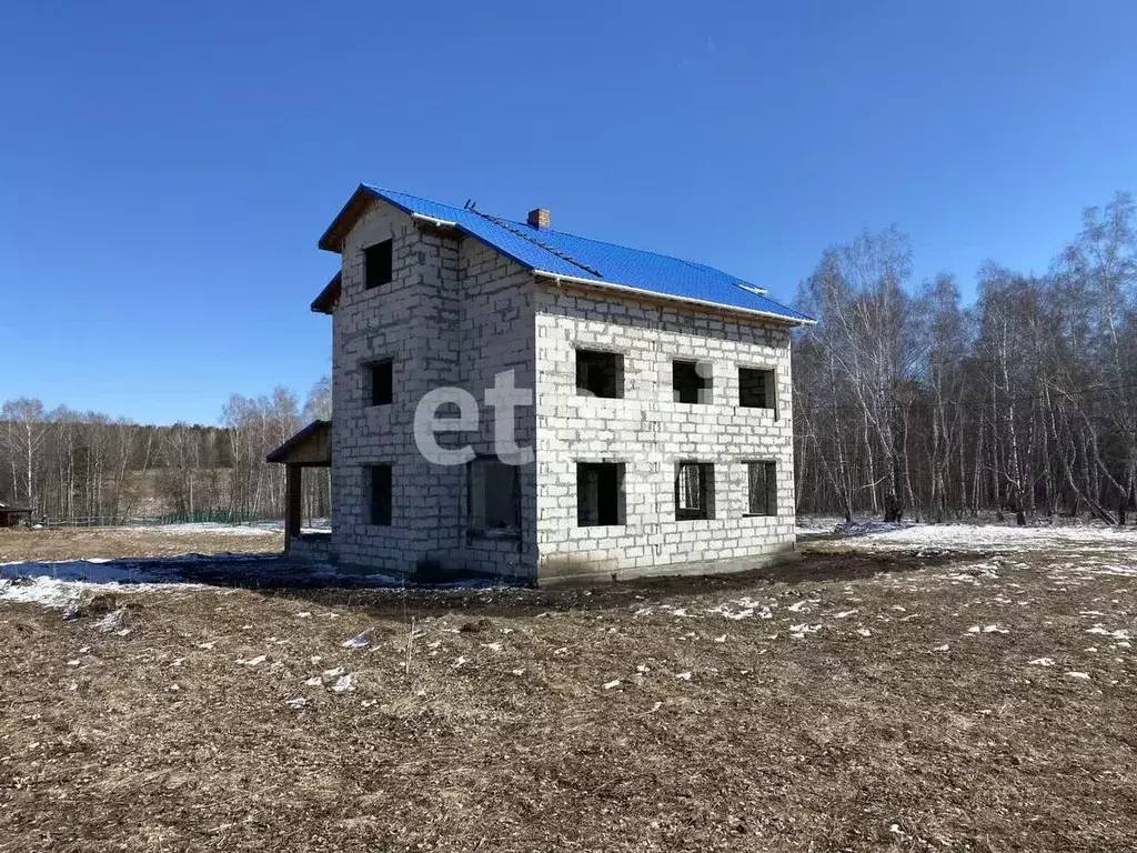 Дом в Красноярский край, Емельяновский муниципальный округ, д. Раскаты ... - Фото 1