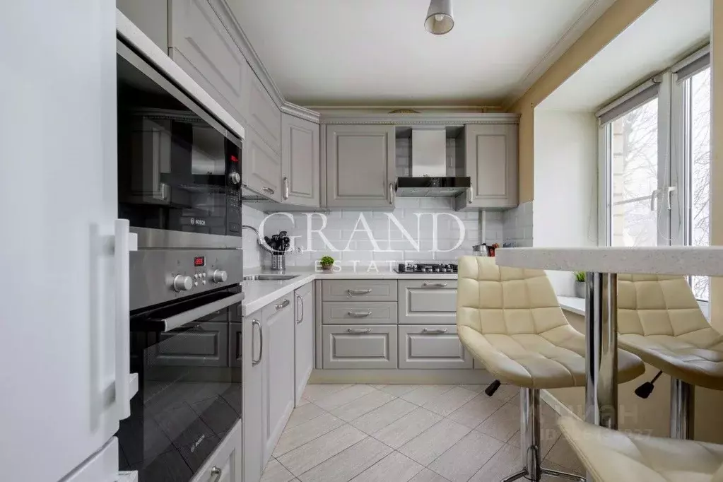 3-к кв. Москва пер. Гусятников, 9 (75.0 м) - Фото 1