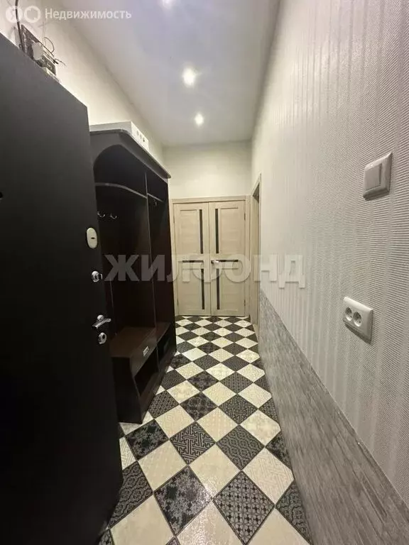 3-комнатная квартира: Новосибирск, Владимировская улица, 33 (73.7 м) - Фото 2