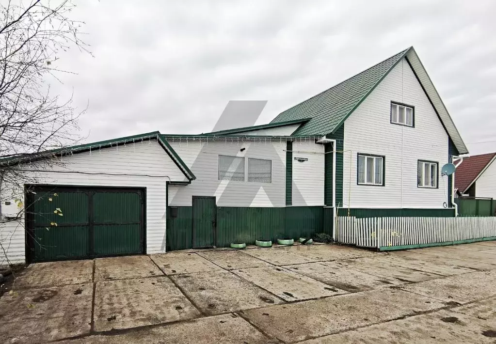 Дом в Омская область, Исилькуль Красноармейская ул. (141 м) - Фото 0