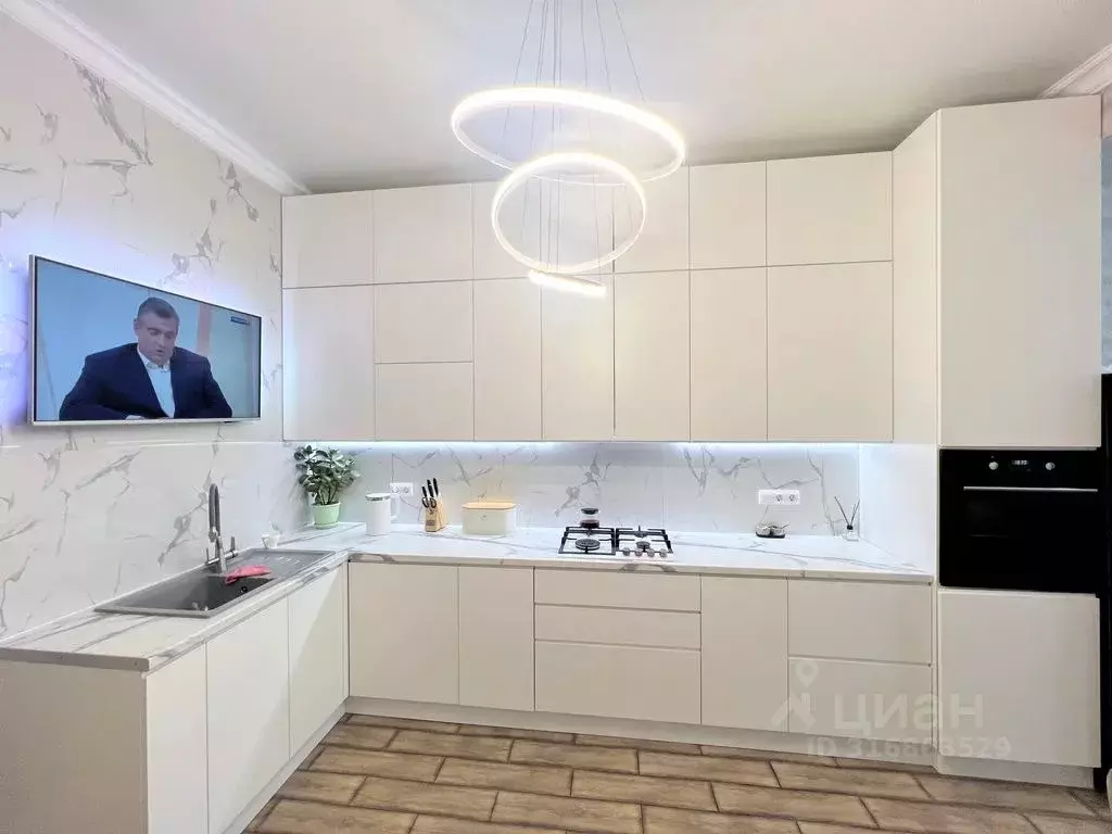 3-к кв. Дагестан, Каспийск ул. М. Халилова, 48Б (95.0 м) - Фото 0